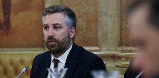 Governo está a analisar “suspeitas de fraude” nos subsídios a voos para Madeira e Açores