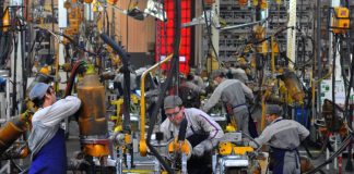 Grupo Peugeot/Citroën quer investir 25 milhões de euros em Mangualde nos próximos anos para produção de novo modelo