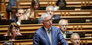 PSD admite viabilizar alterações às leis laborais do Governo