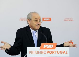 Eleições: Candidatos do PSD vão assinar compromisso de suspender funções em caso de condenação, diz Rui Rio
