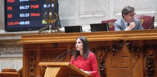Lara Martinho defende redução gradual das armas nucleares