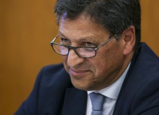 Filho de secretário de Estado da Proteção Civil fez contratos com Estado quando pai já era governante