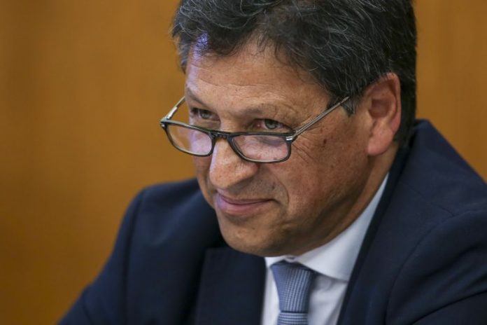 sECRETRÁRIO DE eSTADO