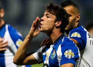Óliver Torres deixa FC Porto e assina pelo Sevilha por cinco épocas