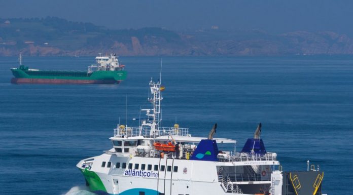 Ferry Mestre Jaime Feijó desloca-se a São Miguel para renovação de certificações