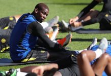 Clube “enojado com as ofensas racistas proferidas contra Paul Pogba”