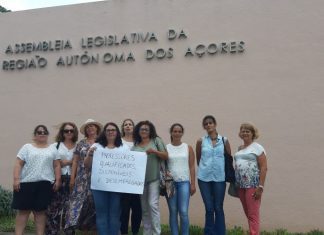 Sistema Educativo Regional – Professores precários dos Açores manifestam-se por melhores condições de trabalho