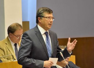 PSD/Açores: “Governação socialista “destruiu” a SATA”
