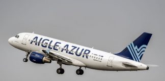 Aigle Azur cancela todos os voos a partir de sábado por problemas financeiros. Entre os voos suspensos estão ligações a Portugal