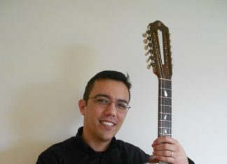 Rafael Carvalho prepara CD de Natal em Viola da Terra