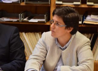 Alunos continuam sem pavilhão com “condições dignas”