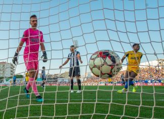I Liga. FC Porto vence em Portimão e apanha Benfica no segundo lugar do campeonato