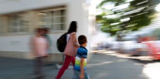 Mais de um milhão de alunos de regresso às aulas com manuais grátis