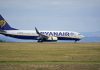 Ryanair chega a acordo com a ANA para manter base mais reduzida em Faro