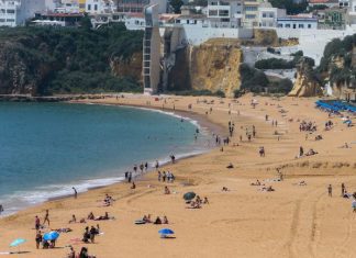 Governo acompanha impacto da falência da Thomas Cook que afeta 500 pessoas no Algarve