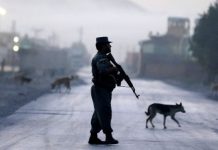 Talibãs ameaçam EUA caso Washington abandone negociações de paz