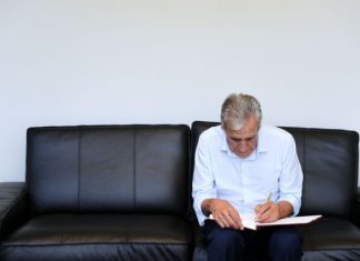 Jerónimo de Sousa critica economicismo de Centeno sobre manuais escolares