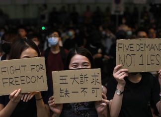 Hong Kong mantém proibição de protesto pró-democracia no Dia Nacional da China