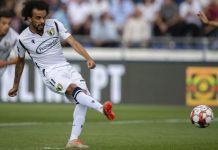 Famalicão procura segurar liderança na visita ao Sporting