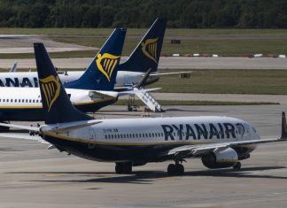 Ryanair não descarta novas medidas para reduzir número de pilotos