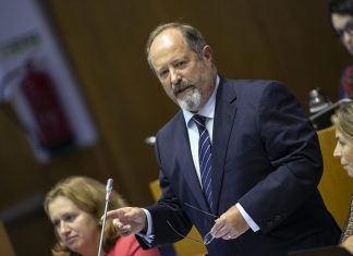 Sessão plenária de outubro – Governo é o maior investidor regional da Universidade dos Açores e respeita a Autonomia Universitária