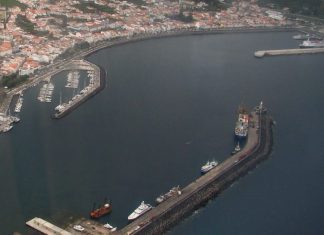 Limpeza subaquática do Porto da Horta e do Monte da Guia amanhã Porto da Horta