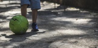PSP de Coimbra alerta que falta de funcionários nas escolas potencia ‘bullying’