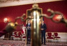 Líder do Partido Popular austríaco indigitado para formar Governo