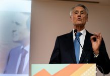 Cavaco Silva triste com resultado do PSD apela à mobilização para “reconstruir unidade”
