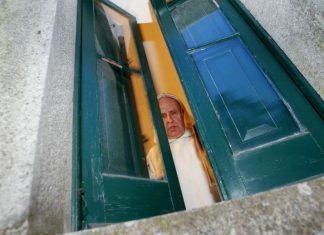 Cartuxos despedem-se de Évora. Convento vai ser ocupado por congregação feminina