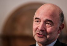 “Ronaldo das Finanças já marcou alguns golos”: Moscovici considera que Portugal devia estar orgulhoso de ter Centeno à frente do Eurogrupo