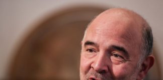 “Ronaldo das Finanças já marcou alguns golos”: Moscovici considera que Portugal devia estar orgulhoso de ter Centeno à frente do Eurogrupo