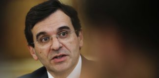 Ex-ministro da Saúde questiona utilidade de regulador face ao caso do bebé de Setúbal