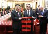 Bolsonaro oferece camisola do Flamengo ao Presidente chinês Xi Jinping