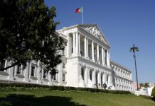 Novos deputados deverão tomar posse no final de outubro