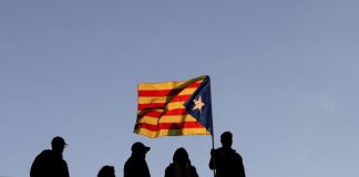 Independentistas da Catalunha prometem reagir após sentença que consideram vingança