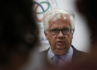 Ministro Eduardo Cabrita diz que combate à imigração ilegal “é prioridade absoluta”