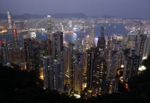 Hong Kong quer eliminar todos os veículos de combustíveis fósseis em 20 anos