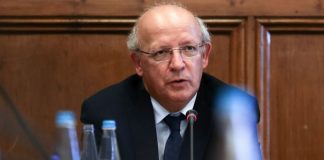 Ministro Santos Silva vai “continuar esforço” de aumentar verba do Instituto Camões