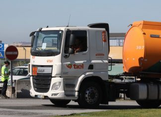 Patrões e sindicatos dos motoristas assinam hoje novo acordo de trabalho