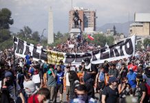 Presidente do Chile anuncia pacote de medidas sociais para travar protestos