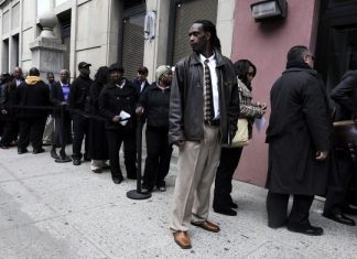 Taxa de desemprego nos Estados Unidos cai para o nível mais baixo desde 1969