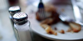Mais de 300 portugueses em programa de educação alimentar baixaram consumo de sal