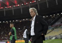 Palmeiras empata e fica a cinco pontos do líder Flamengo