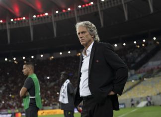 Palmeiras empata e fica a cinco pontos do líder Flamengo