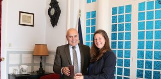 PRESIDENTE DA CÂMARA RECEBE CÔNSUL DOS EUA NOS AÇORES