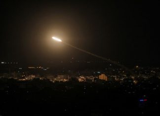 Militantes em Gaza atacam Israel com foguetes após acordo de cessar-fogo
