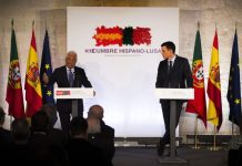 De socialistas para socialistas: PSOE apresenta queixa ao PS por apoio a moção sobre “repressão” na Catalunha