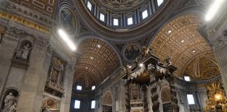 Papa reconhece corrupção nas contas da Igreja. “É a primeira vez que no Vaticano descobrimos um escândalo por dentro e não por fora como muitas outras vezes”
