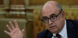 Tancos: Azeredo Lopes pede inquirição do primeiro-ministro